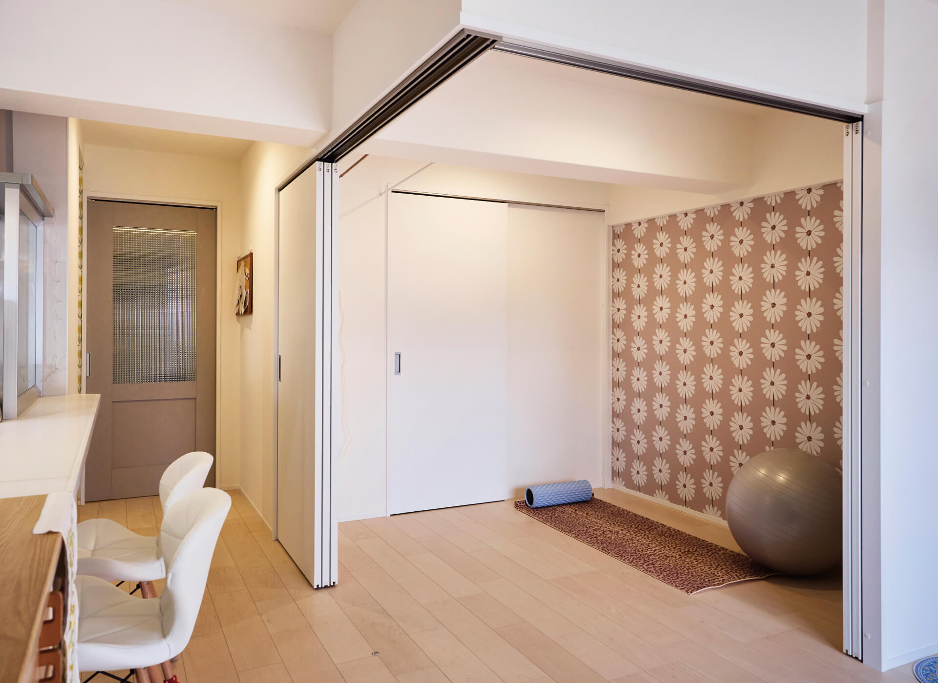 PRIVATE ROOM