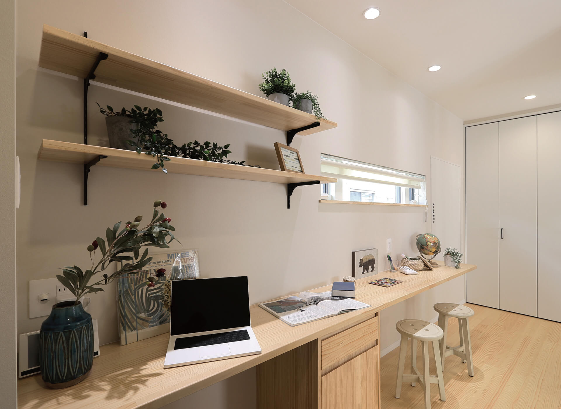WORK SPACE